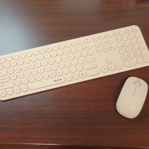 Wireless mouse and keyboard